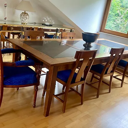 Goldstadt Loft 3-zimmer Balkon & Garage Zentrum דירה