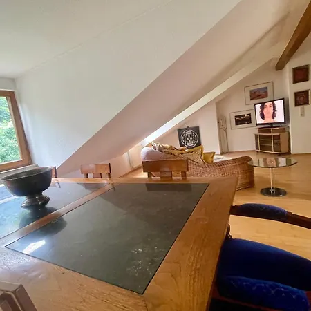 Goldstadt Loft 3-zimmer Balkon & Garage Zentrum דירה *