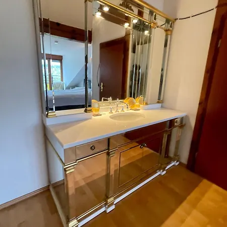 דירה Goldstadt Loft 3-zimmer Balkon & Garage Zentrum פורצהיים