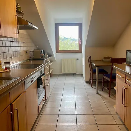 Goldstadt Loft 3-zimmer Balkon & Garage Zentrum