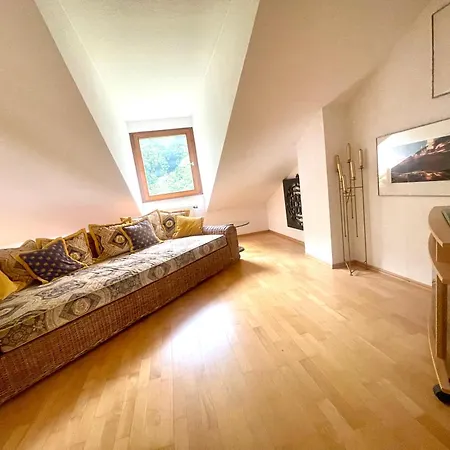 Goldstadt Loft 3-zimmer Balkon & Garage Zentrum Pforzheim