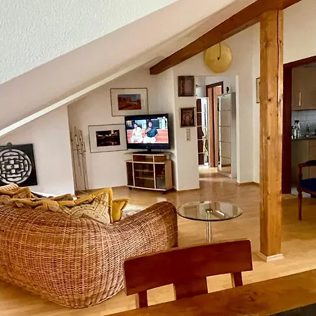 Wunderschoenes Grosses 3 Zentrum Goldstadt Familienfreundlich Mit Garage *