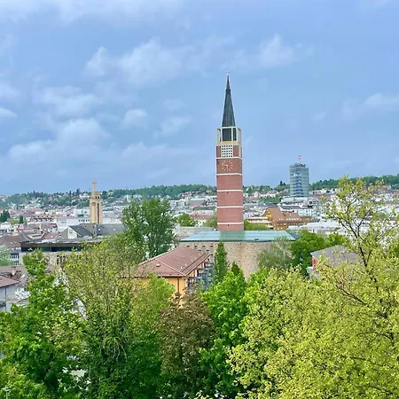 Goldstadt Loft 3-zimmer Balkon & Garage Zentrum דירה