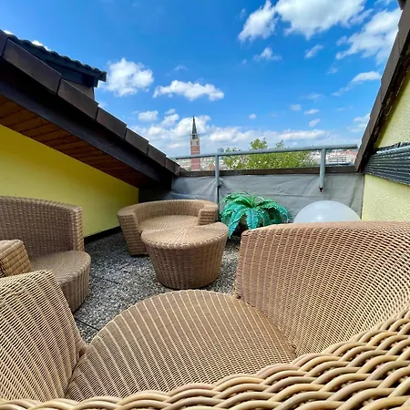 Wunderschoenes Grosses 3 Zentrum Goldstadt Familienfreundlich Mit Garage *